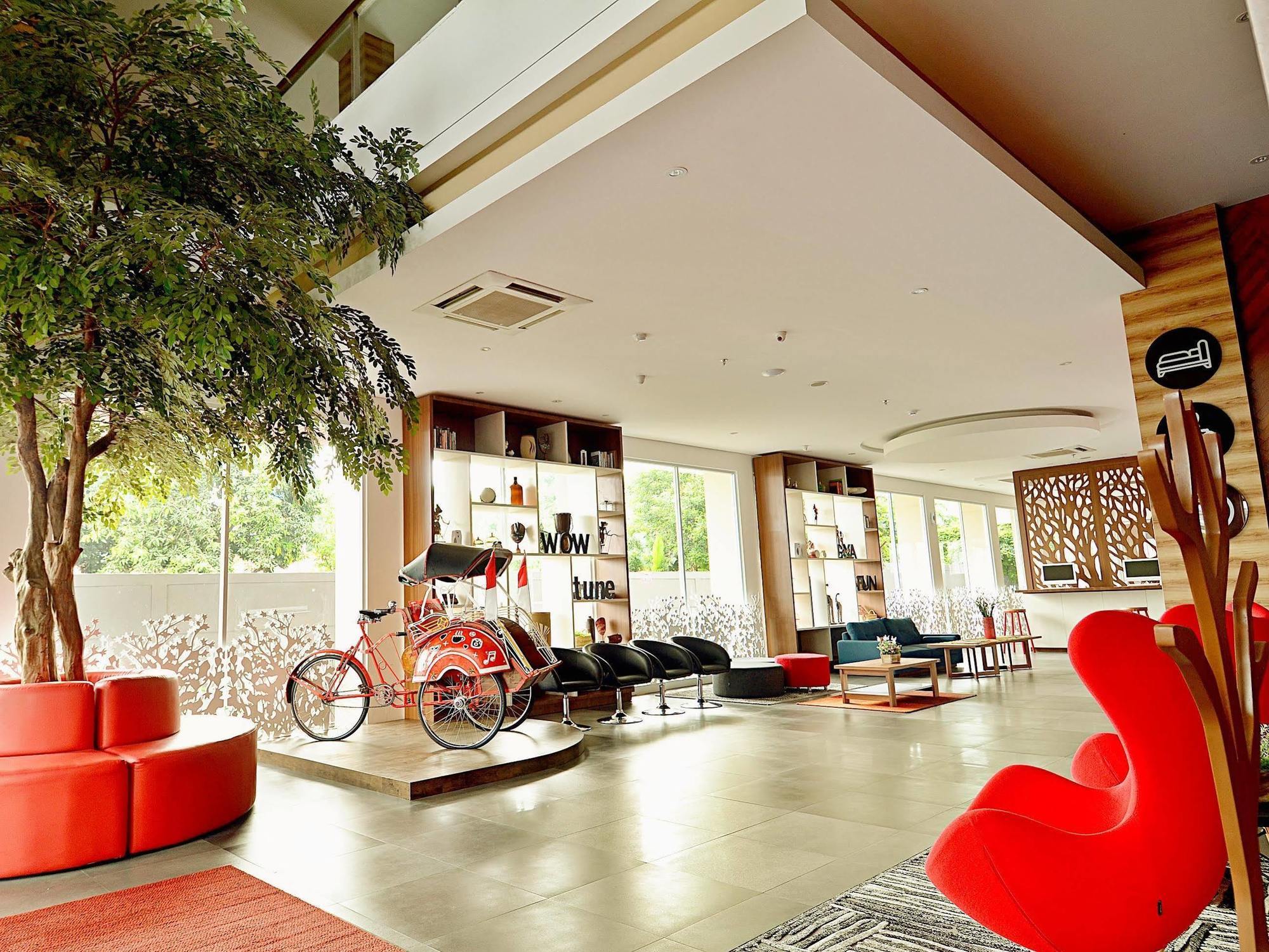 Kalya Hotel Yogyakarta Exterior photo